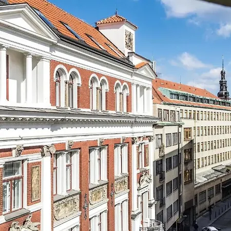 Funky Lux 2 Bedroom Loft In The Old Town *