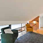 Funky Lux 2 Bedroom Loft In The Old Town *